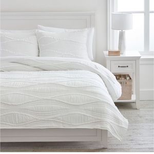 PB Teen white twin comforter and sham